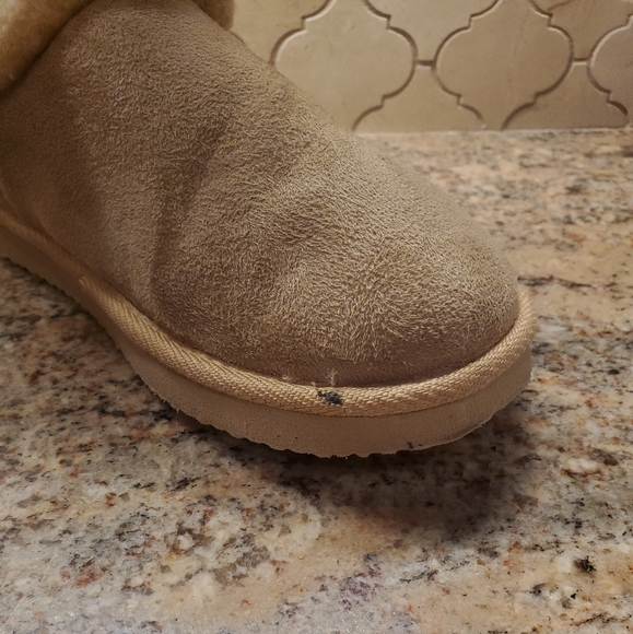 👛Comfy Winter Boots Size 8 - Picture 5 of 5